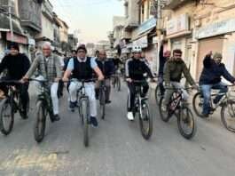 Union Minister Dr. Mansukh Mandaviya 'Fit India Sundays on Cycle' in Porbandar